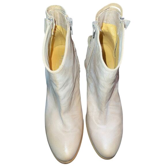 Sundance Cream Leather Western Heeled
Booties- size 39/9 - N18 - Picture 5 of 12